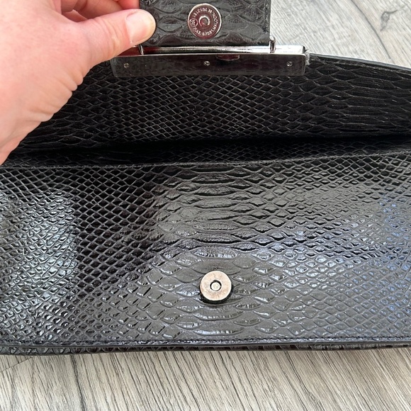 Charles David Patent Leather Bag - Picture 6 of 9